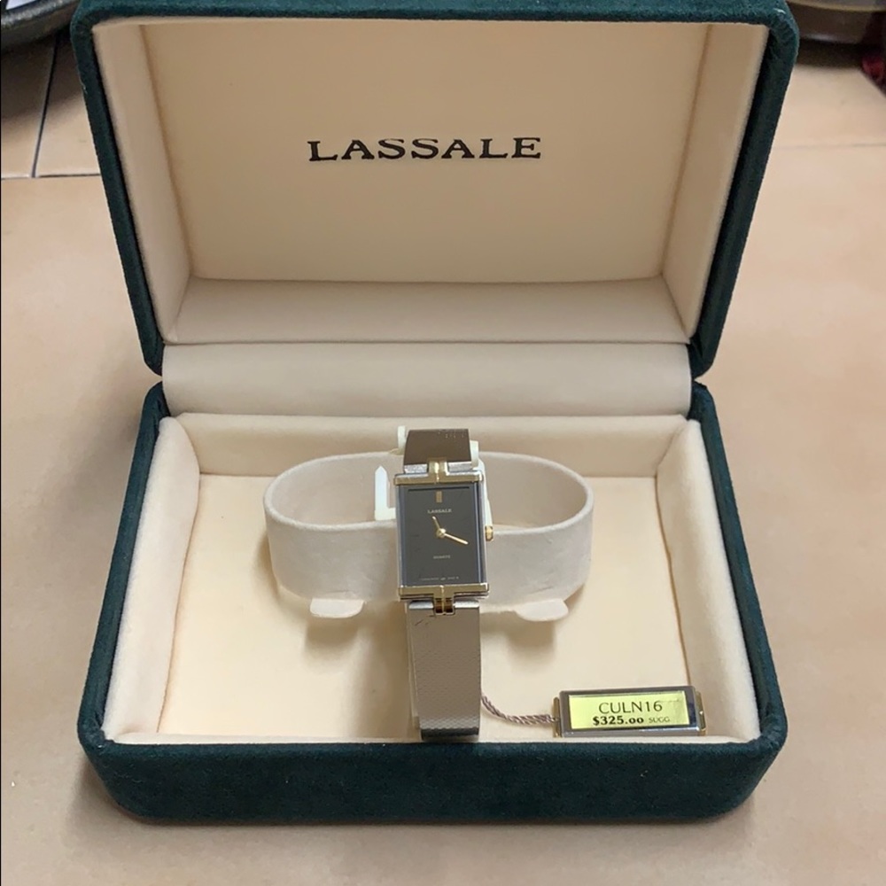 *Lassale,Silvertone rectangular, Ladies watch - Picture 3 of 8